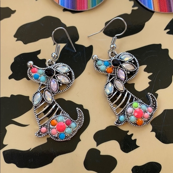 6 pairs of fashion earrings - Picture 4 of 8